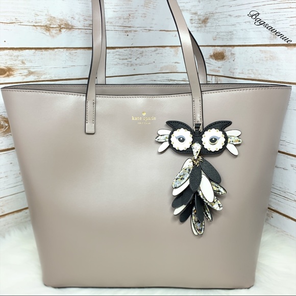 kate spade Handbags - Kate spade Len owl cityscape large tote leather